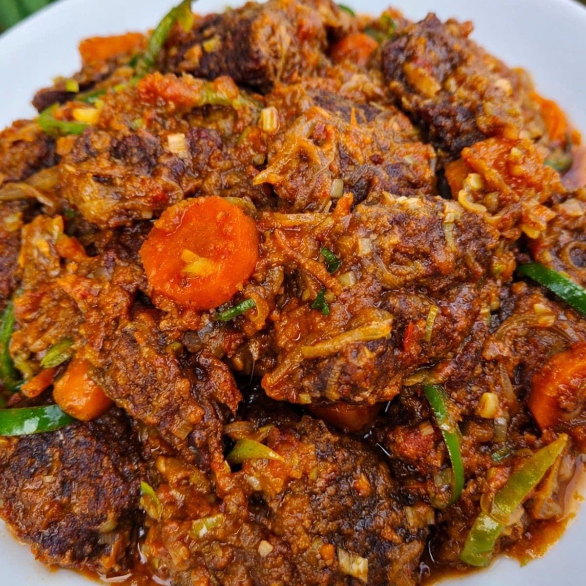 Sauté de bœuf à la sauce soja et multiples épices by lolo