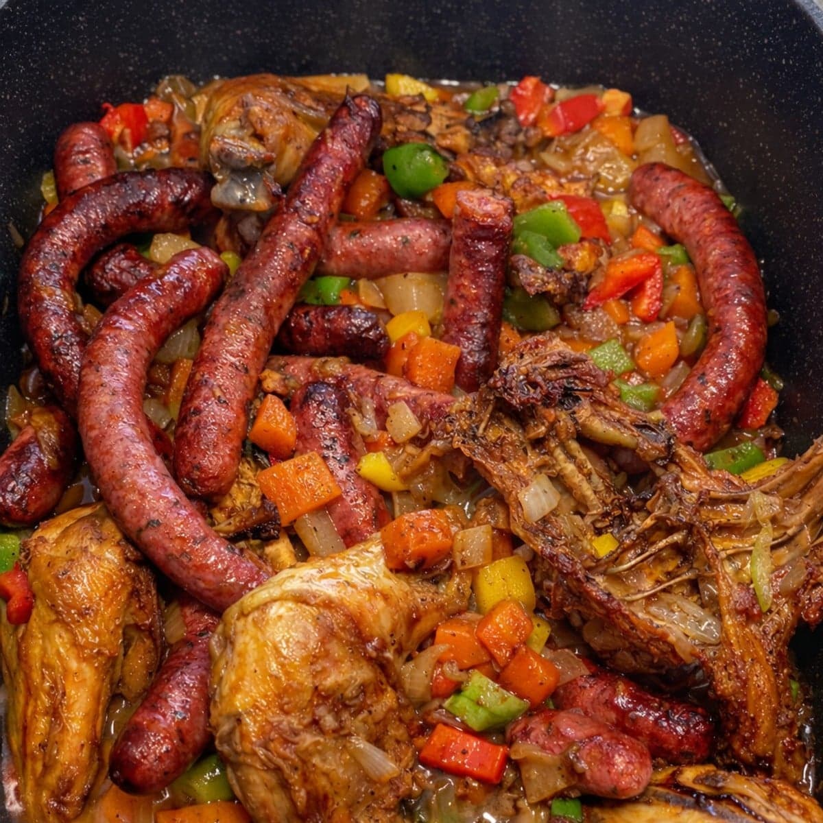 Sauté de poulet aux saucisses