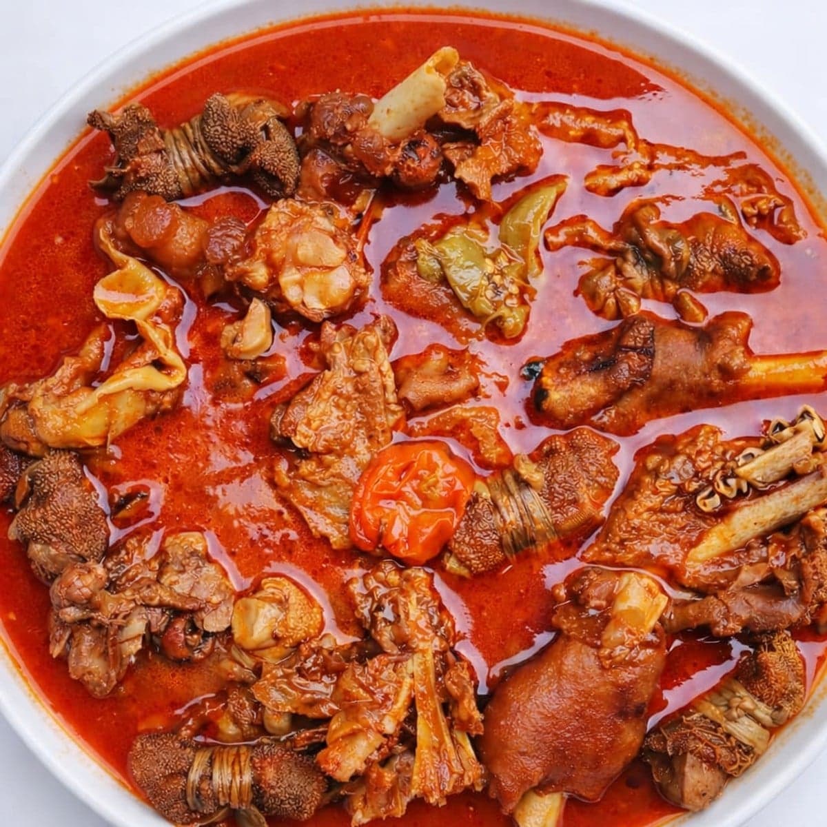 Soupe de pattes, tête et tripes de mouton