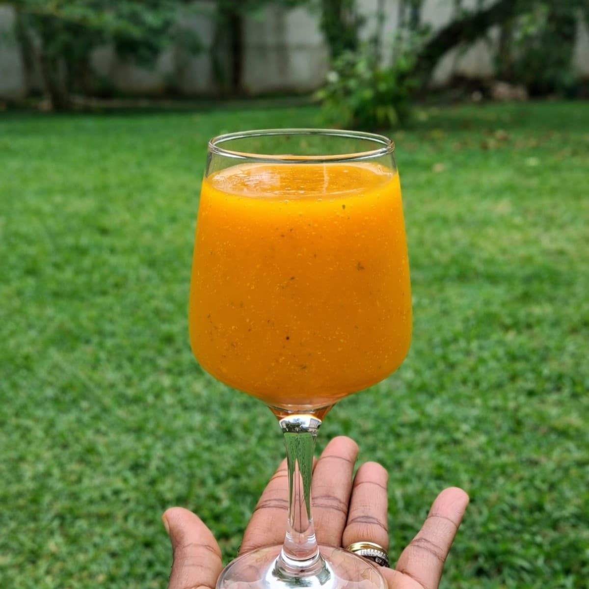 Jus de mangue à la carotte