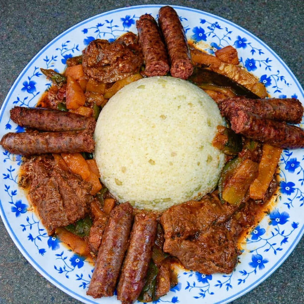 Merguez aux légumes et semoule : recette facile