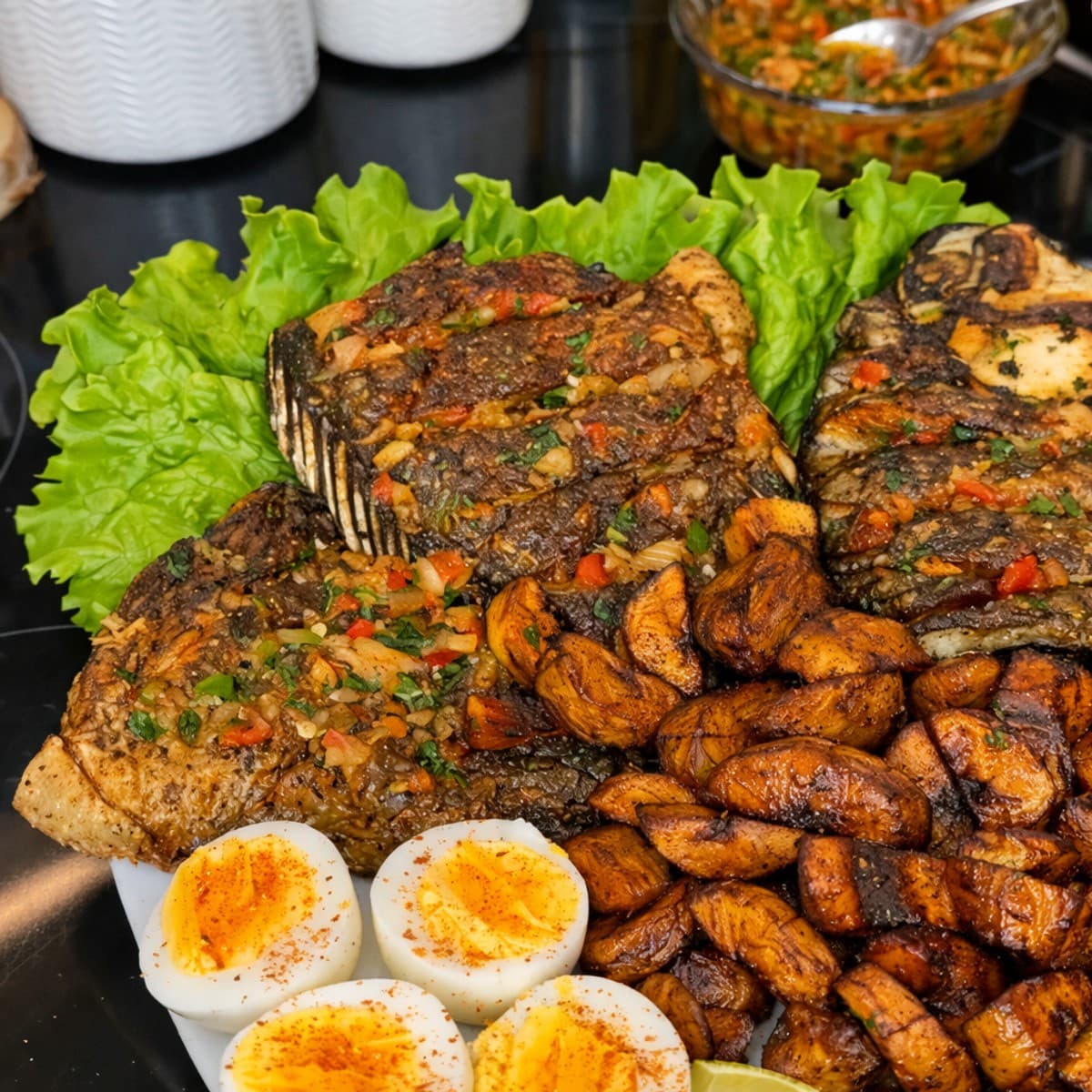 Poisson frit et aloco : recette ivoirienne classique