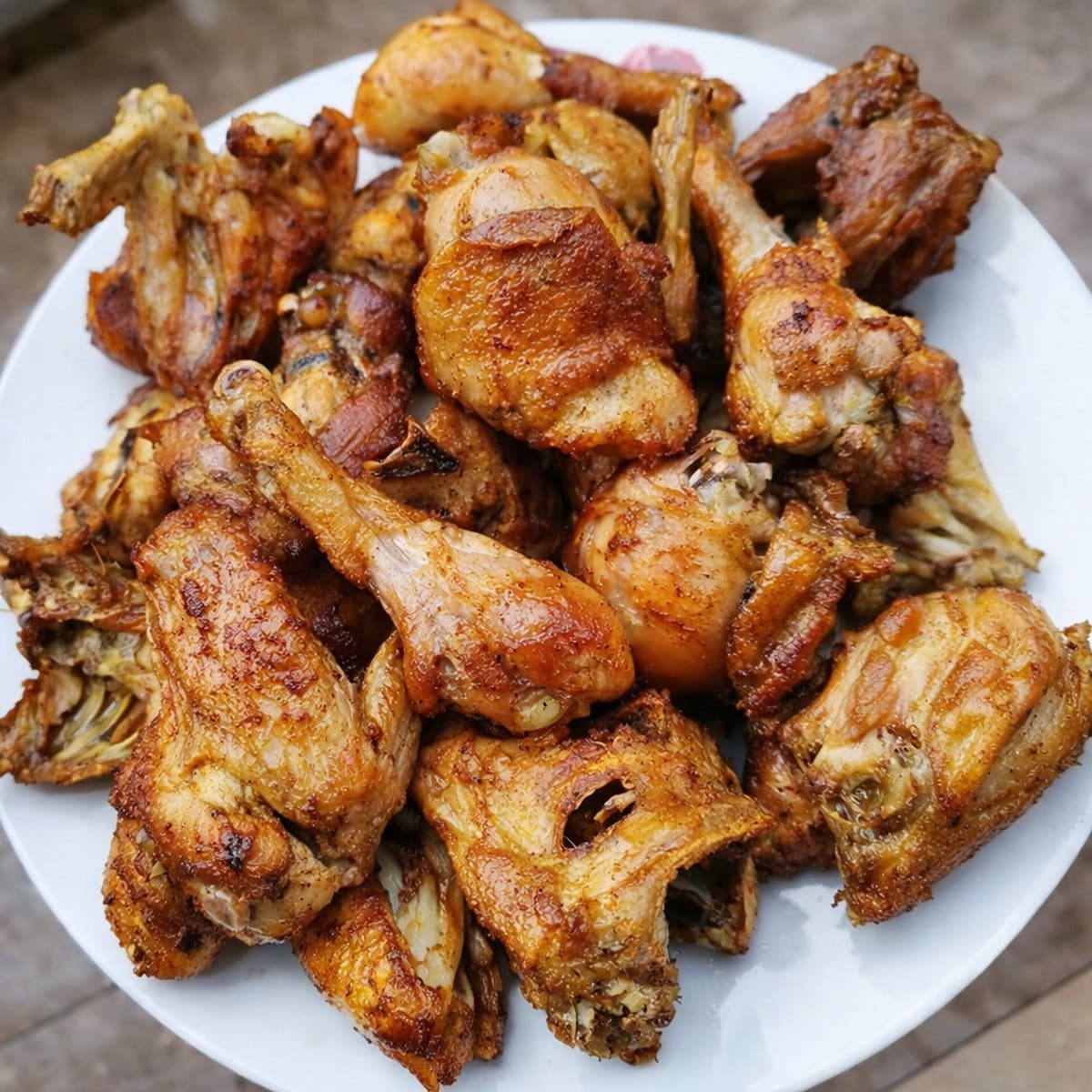 Poulet frit croustillant : recette dorée et savoureuse