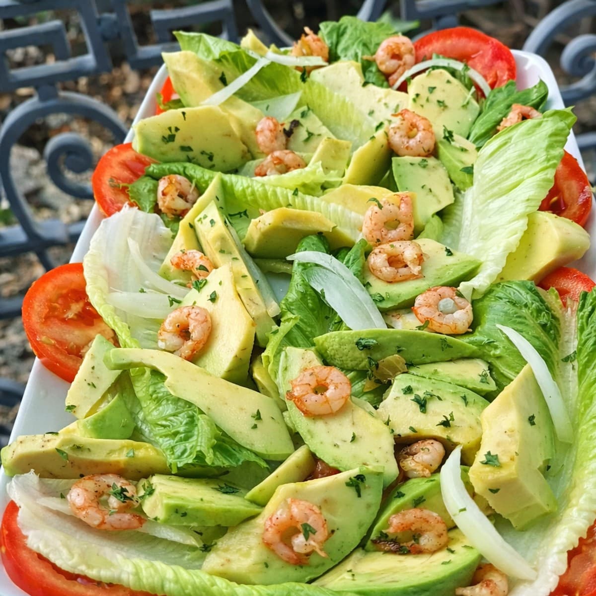 Salade fraîcheur aux crevettes grillées : recette légère