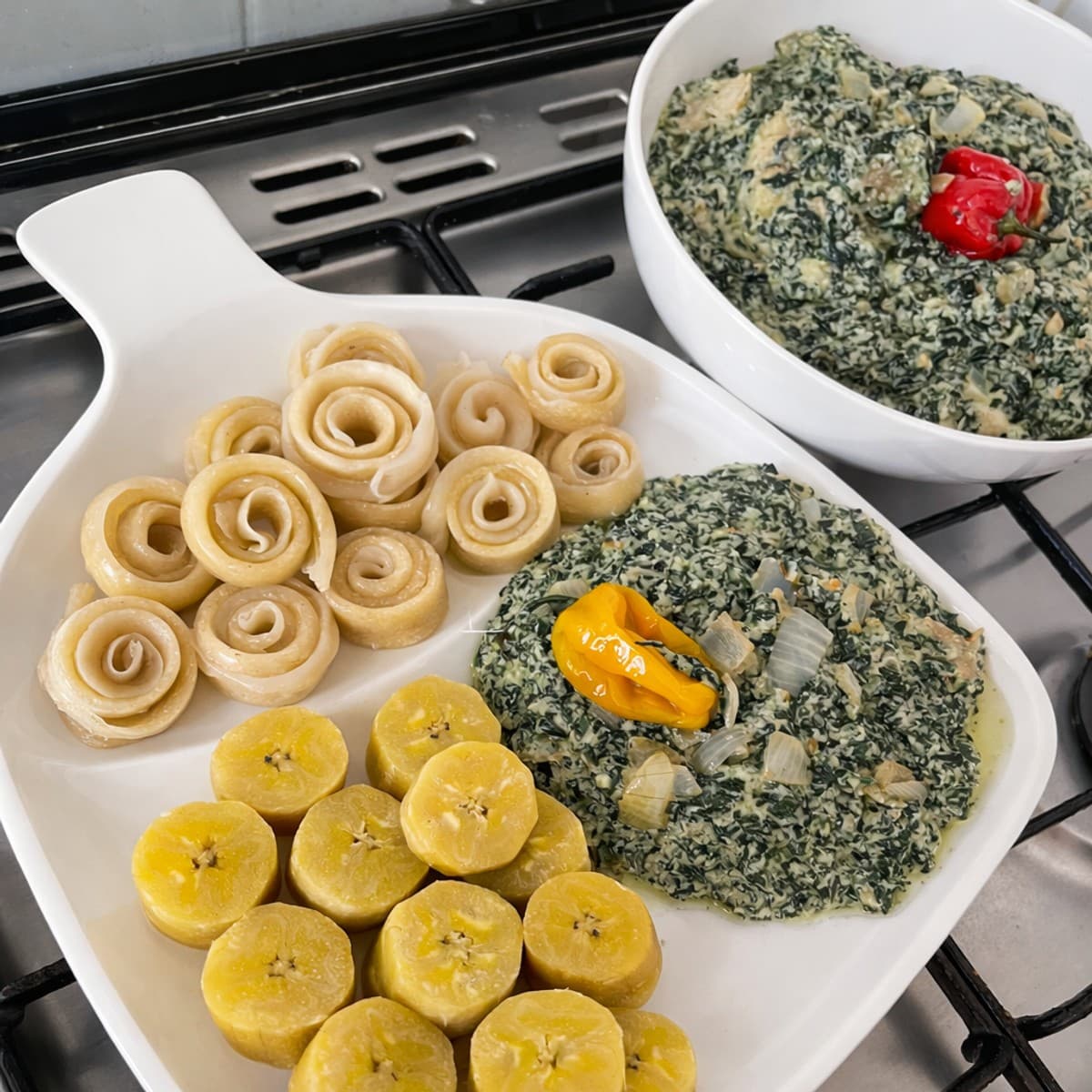 Ndolé à la viande et poisson : recette camerounaise