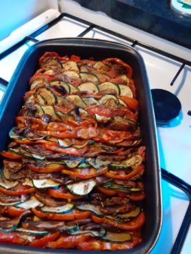 Légumes au four (champignons, courgettes et tomates)