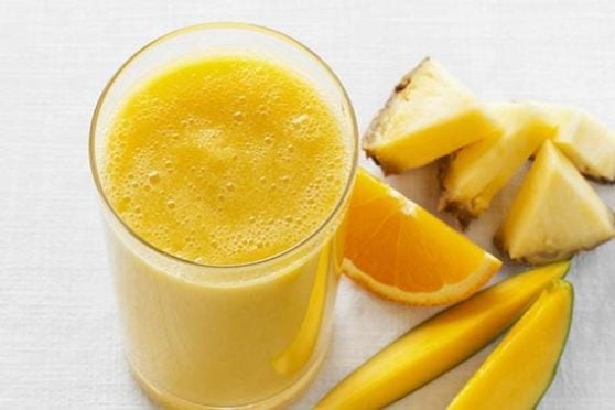 Smoothie ananas mangue orange