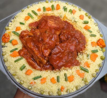 Couscous sauce tomate au poulet