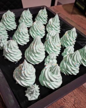 Grosses meringues suisses sapins