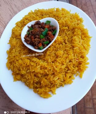 Riz au curry doré & bœuf haché sauté aux légumes croquants !