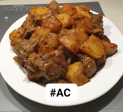 Pommes de terre sautées avec épaule  d’agneau